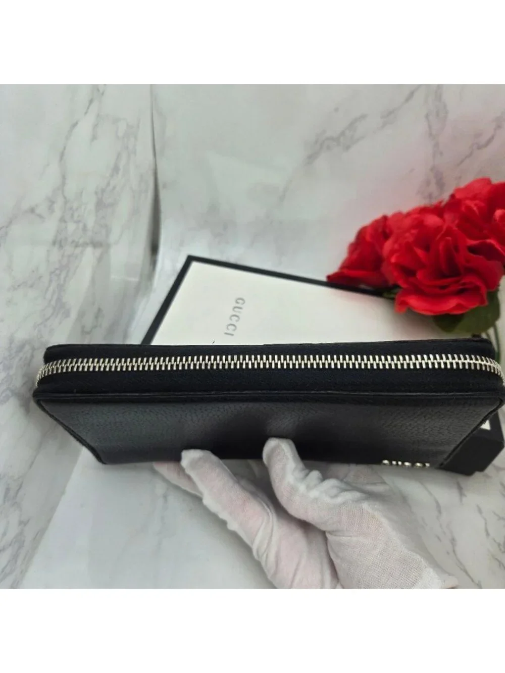 Gucci color black